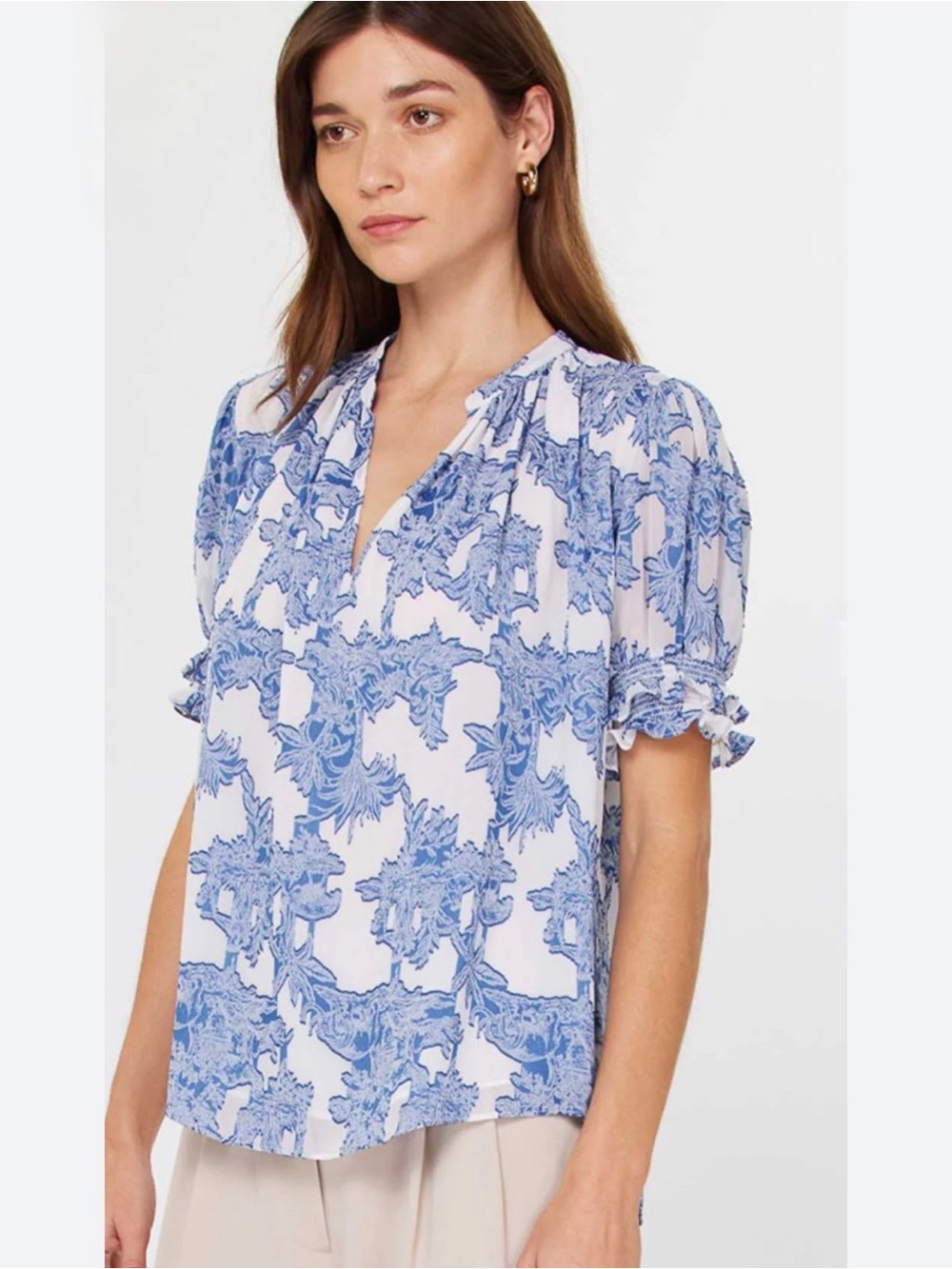 Current Air Blue and White Floral Short Sleeve Blouse